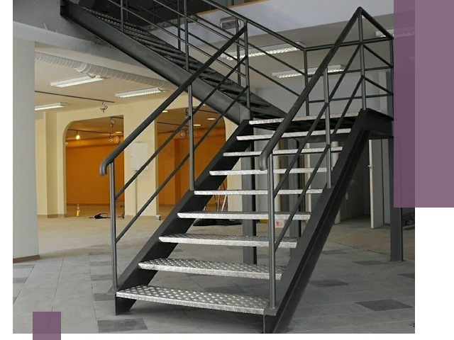 Лестницы для офиса в Сафонове: изготовление, монтаж, демонтаж