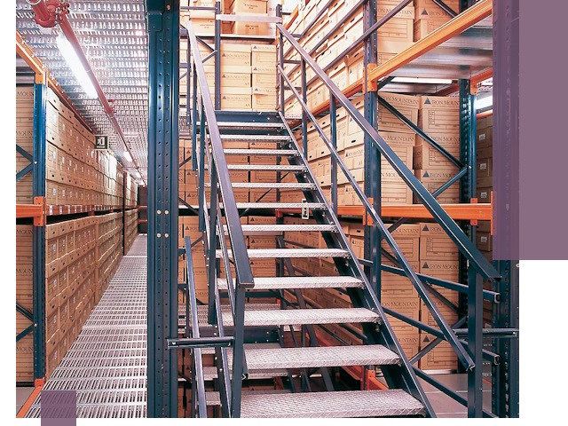 Лестницы складские прочные и безопасные под ключ в Сафонове