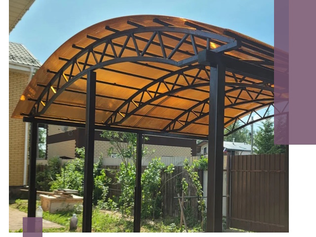 Изготовление навесов под ключ в Сафонове из качественных материалов