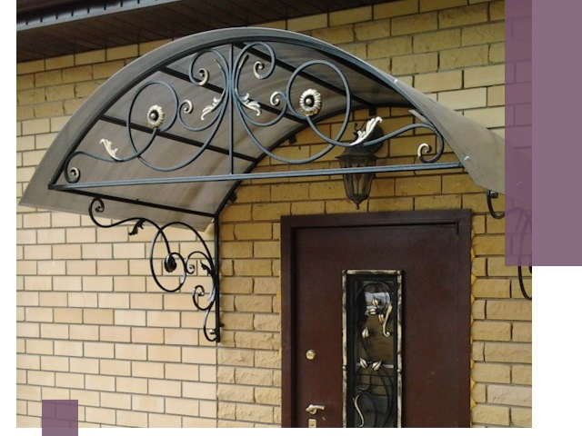 Изготовление козырьков из металла под ключ в Сафонове