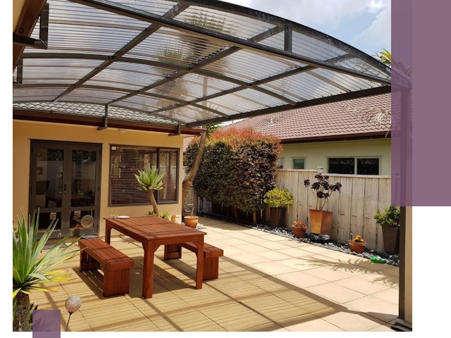 Навесы во двор под ключ в Сафонове — изготовление и монтаж