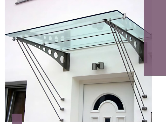Козырьки над входом под ключ в Сафонове — изготовление и монтаж