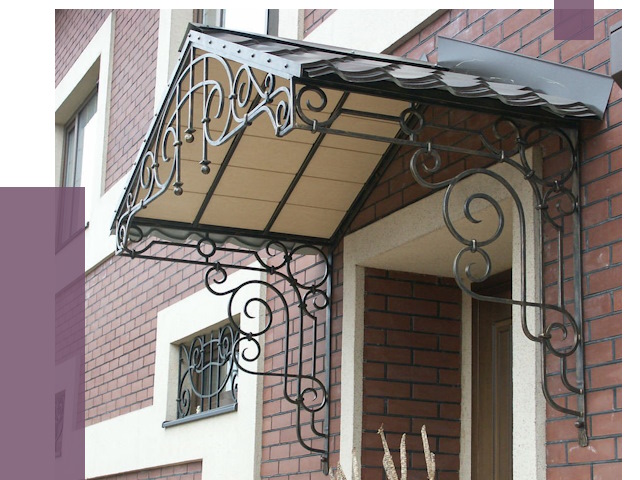 Двускатные козырьки в Сафонове под ключ от 12810 руб.