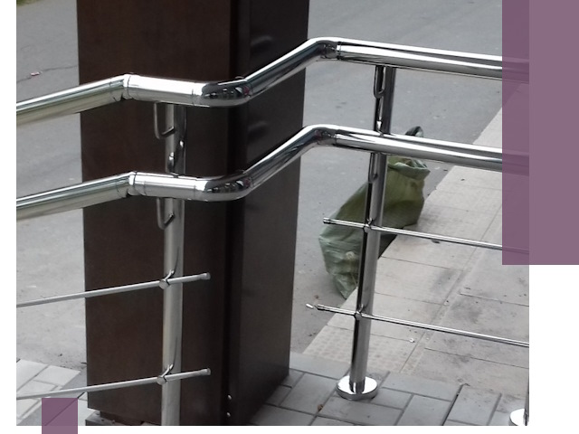 Монтаж поручней из нержавеющей стали в Сафонове качественно и быстро